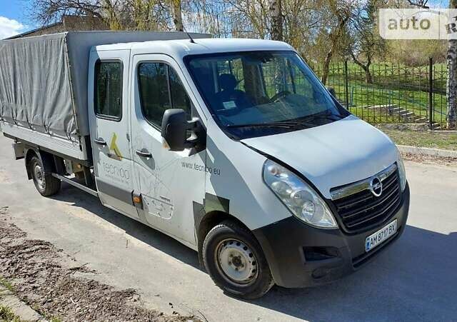 Білий Опель Movano, об'ємом двигуна 2.3 л та пробігом 300 тис. км за 12000 $, фото 6 на Automoto.ua