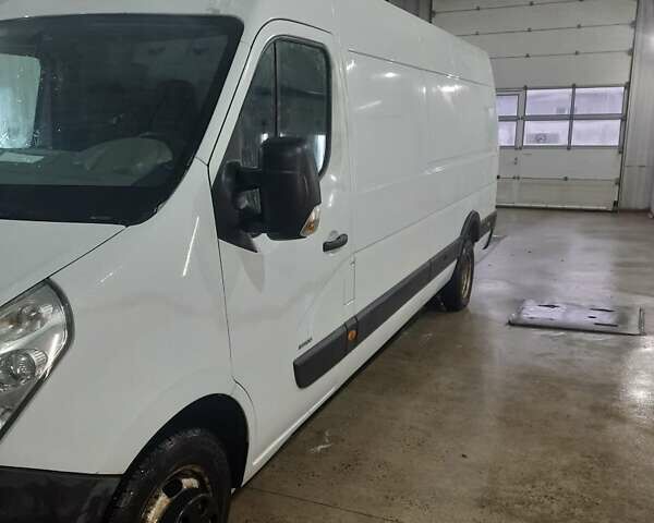 Белый Опель Movano, объемом двигателя 2.3 л и пробегом 409 тыс. км за 12000 $, фото 2 на Automoto.ua