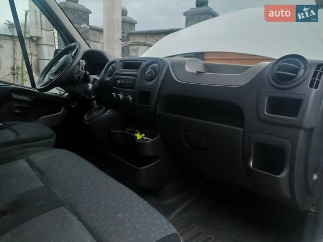 Білий Опель Movano, об'ємом двигуна 2.3 л та пробігом 235 тис. км за 10800 $, фото 3 на Automoto.ua