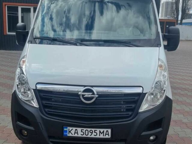 Белый Опель Movano, объемом двигателя 2.3 л и пробегом 392 тыс. км за 13100 $, фото 3 на Automoto.ua