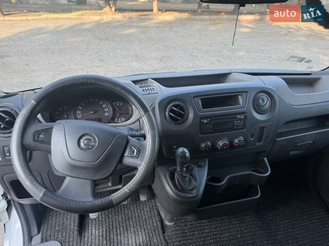 Білий Опель Movano, об'ємом двигуна 2.3 л та пробігом 570 тис. км за 12800 $, фото 14 на Automoto.ua