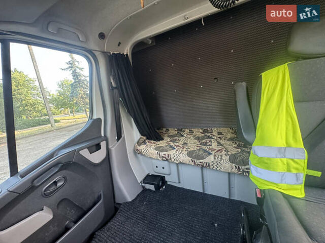 Білий Опель Movano, об'ємом двигуна 2.3 л та пробігом 570 тис. км за 12800 $, фото 17 на Automoto.ua