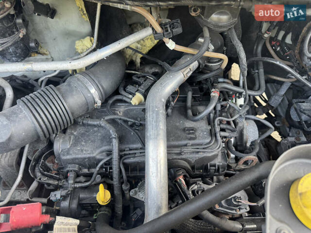 Білий Опель Movano, об'ємом двигуна 2.3 л та пробігом 570 тис. км за 12800 $, фото 21 на Automoto.ua