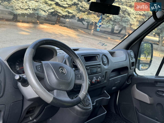 Білий Опель Movano, об'ємом двигуна 2.3 л та пробігом 570 тис. км за 12800 $, фото 13 на Automoto.ua