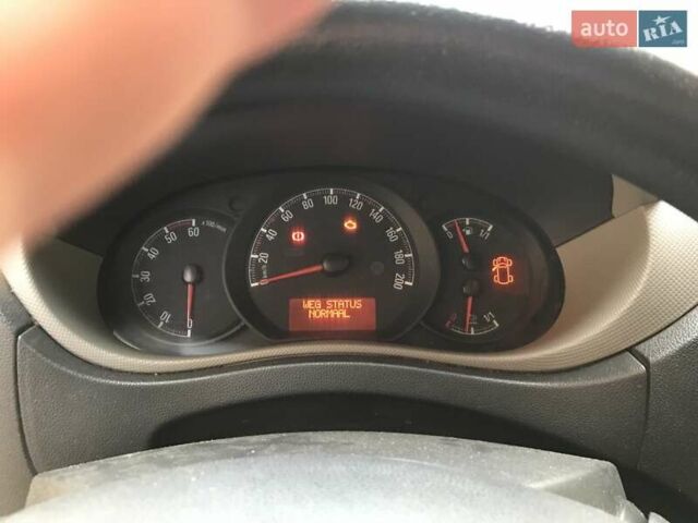 Білий Опель Movano, об'ємом двигуна 2.3 л та пробігом 247 тис. км за 14000 $, фото 14 на Automoto.ua