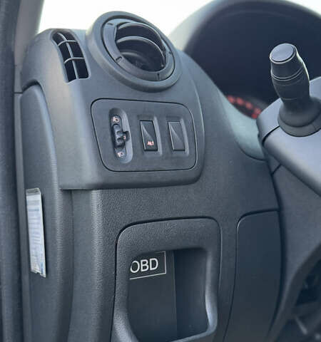 Белый Опель Movano, объемом двигателя 2.3 л и пробегом 340 тыс. км за 22499 $, фото 9 на Automoto.ua