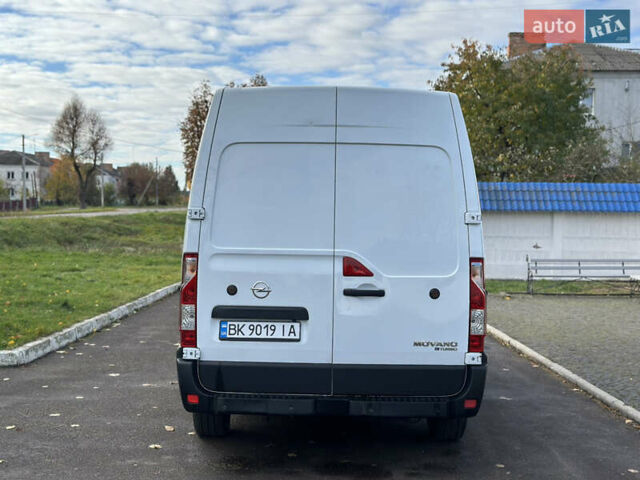 Белый Опель Movano, объемом двигателя 2.3 л и пробегом 284 тыс. км за 15700 $, фото 4 на Automoto.ua