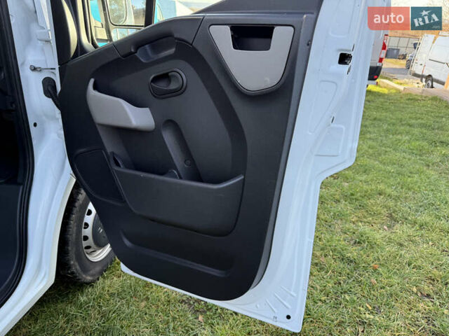 Білий Опель Movano, об'ємом двигуна 2.3 л та пробігом 209 тис. км за 13900 $, фото 8 на Automoto.ua
