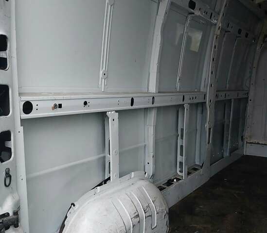 Белый Опель Movano, объемом двигателя 0 л и пробегом 188 тыс. км за 12500 $, фото 14 на Automoto.ua