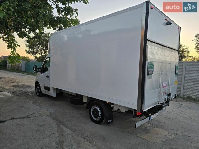 Белый Опель Movano, объемом двигателя 0 л и пробегом 320 тыс. км за 16900 $, фото 4 на Automoto.ua