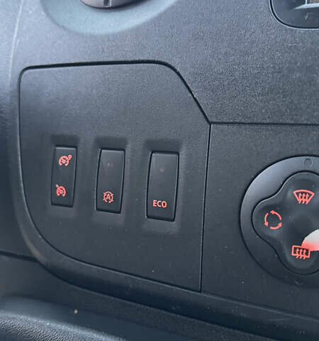 Белый Опель Movano, объемом двигателя 2.3 л и пробегом 340 тыс. км за 22499 $, фото 5 на Automoto.ua