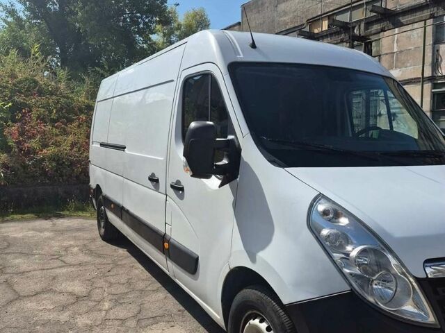 Белый Опель Movano, объемом двигателя 2.3 л и пробегом 241 тыс. км за 15900 $, фото 1 на Automoto.ua