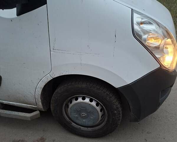 Білий Опель Movano, об'ємом двигуна 2.5 л та пробігом 172 тис. км за 17500 $, фото 6 на Automoto.ua