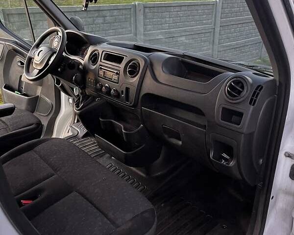 Белый Опель Movano, объемом двигателя 2.3 л и пробегом 186 тыс. км за 12000 $, фото 10 на Automoto.ua