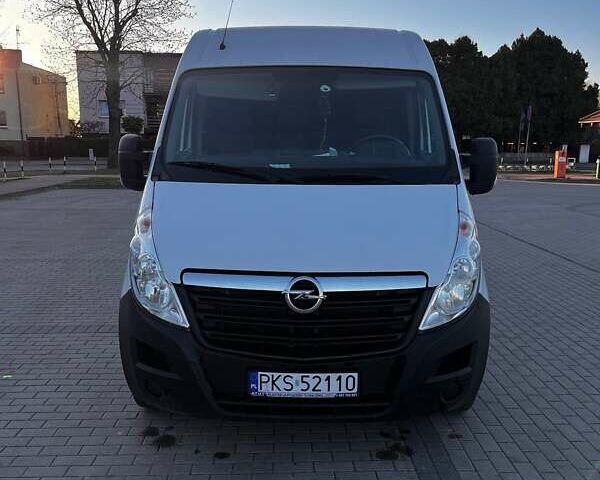 Белый Опель Movano, объемом двигателя 2.3 л и пробегом 186 тыс. км за 12000 $, фото 1 на Automoto.ua