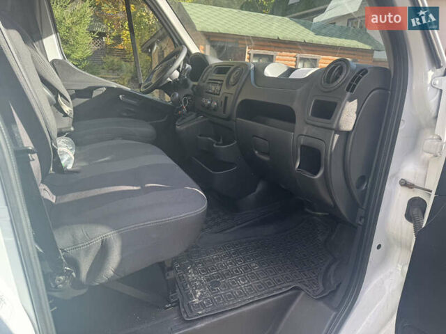 Белый Опель Movano, объемом двигателя 2.3 л и пробегом 400 тыс. км за 18300 $, фото 7 на Automoto.ua