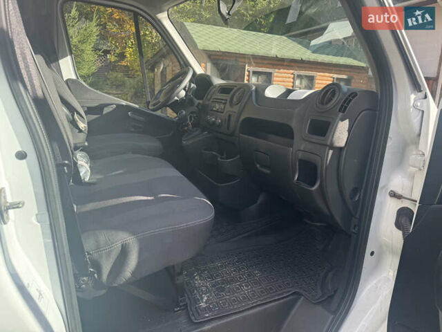 Белый Опель Movano, объемом двигателя 2.3 л и пробегом 400 тыс. км за 18300 $, фото 6 на Automoto.ua