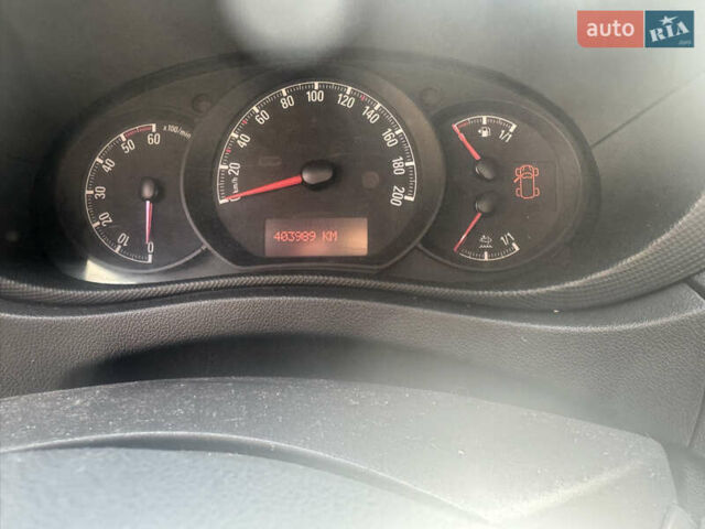 Белый Опель Movano, объемом двигателя 2.3 л и пробегом 400 тыс. км за 18300 $, фото 2 на Automoto.ua