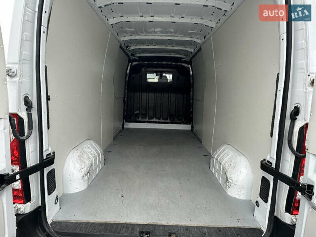 Білий Опель Movano, об'ємом двигуна 2.3 л та пробігом 274 тис. км за 17800 $, фото 24 на Automoto.ua