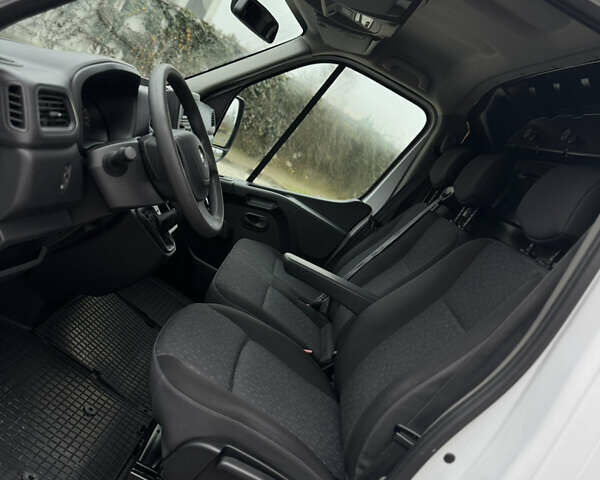 Белый Опель Movano, объемом двигателя 0 л и пробегом 160 тыс. км за 18900 $, фото 22 на Automoto.ua