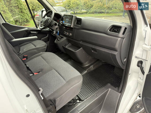 Білий Опель Movano, об'ємом двигуна 0 л та пробігом 156 тис. км за 17400 $, фото 65 на Automoto.ua