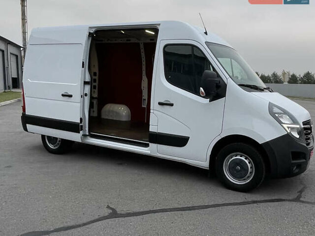Білий Опель Movano, об'ємом двигуна 2.3 л та пробігом 217 тис. км за 18000 $, фото 6 на Automoto.ua
