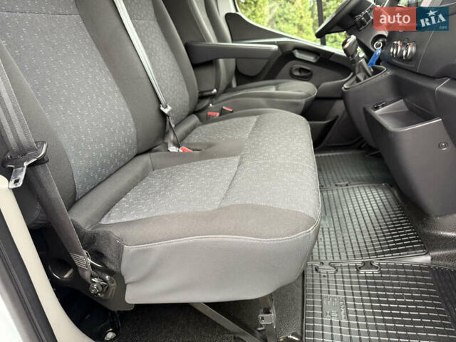 Білий Опель Movano, об'ємом двигуна 0 л та пробігом 156 тис. км за 17400 $, фото 64 на Automoto.ua