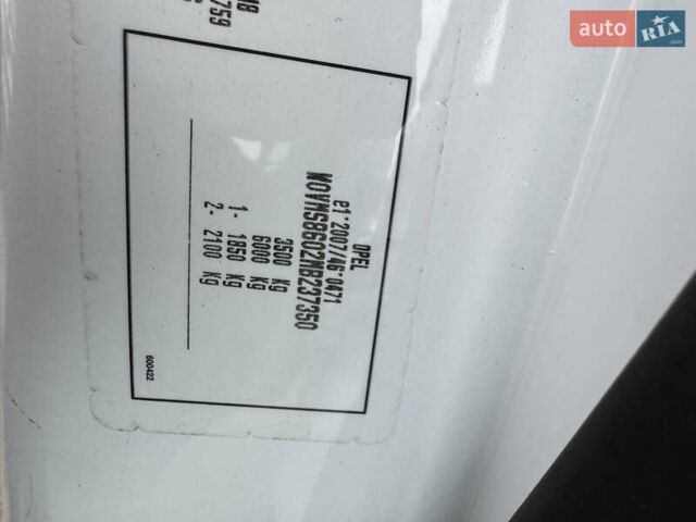 Білий Опель Movano, об'ємом двигуна 2.3 л та пробігом 123 тис. км за 22500 $, фото 26 на Automoto.ua