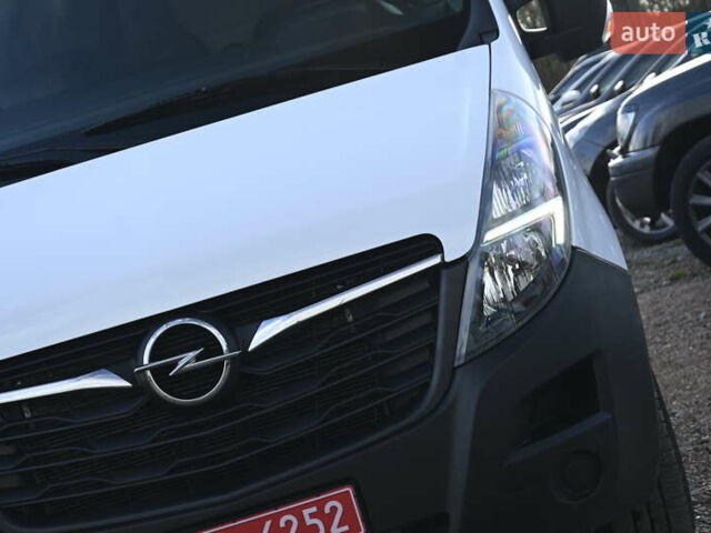 Білий Опель Movano, об'ємом двигуна 2.3 л та пробігом 283 тис. км за 16900 $, фото 6 на Automoto.ua
