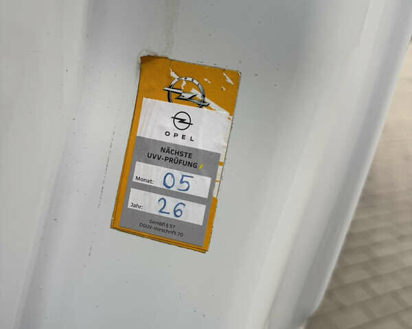 Белый Опель Movano, объемом двигателя 0 л и пробегом 160 тыс. км за 18900 $, фото 23 на Automoto.ua