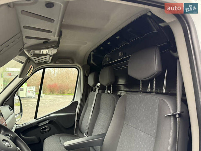 Білий Опель Movano, об'ємом двигуна 0 л та пробігом 156 тис. км за 17400 $, фото 57 на Automoto.ua