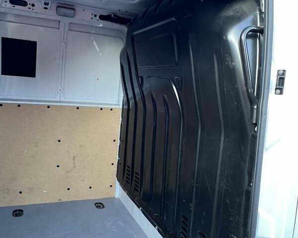 Белый Опель Movano, объемом двигателя 2.3 л и пробегом 143 тыс. км за 16699 $, фото 45 на Automoto.ua