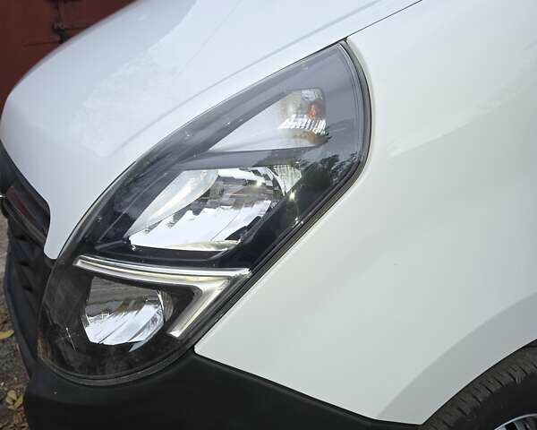 Опель Movano 2020 у Дніпро (Дніпропетровську) на Automoto.ua Білий Опель Movano, об'ємом двигуна 0 л та пробігом 195 тис. км за 18200 $, фото 25 на Automoto.ua