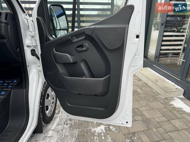 Білий Опель Movano, об'ємом двигуна 2.3 л та пробігом 197 тис. км за 20300 $, фото 23 на Automoto.ua