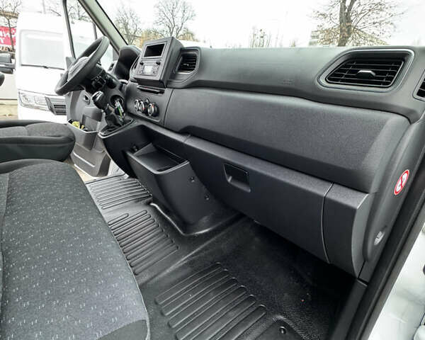 Білий Опель Movano, об'ємом двигуна 2.3 л та пробігом 123 тис. км за 22500 $, фото 24 на Automoto.ua