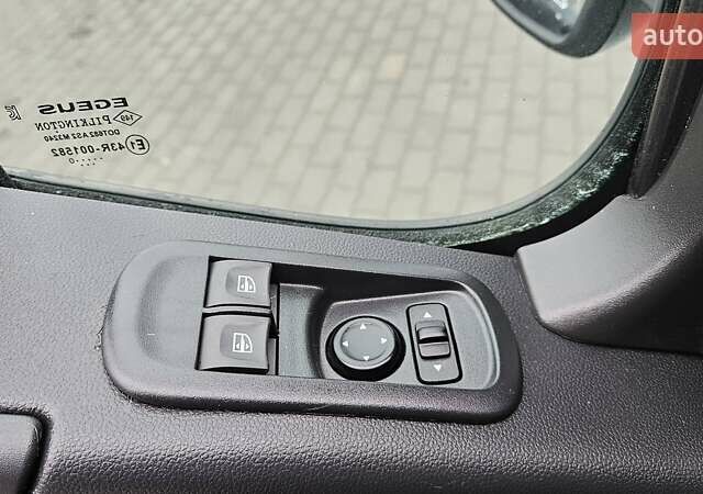 Білий Опель Movano, об'ємом двигуна 2.3 л та пробігом 173 тис. км за 22550 $, фото 39 на Automoto.ua