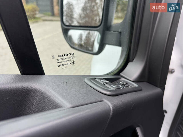 Белый Опель Movano, объемом двигателя 0 л и пробегом 160 тыс. км за 18900 $, фото 40 на Automoto.ua