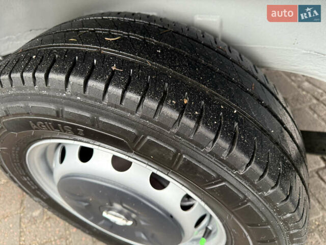 Білий Опель Movano, об'ємом двигуна 0 л та пробігом 156 тис. км за 17400 $, фото 38 на Automoto.ua