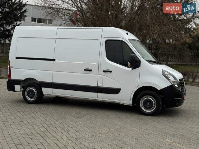 Белый Опель Movano, объемом двигателя 0 л и пробегом 160 тыс. км за 18900 $, фото 1 на Automoto.ua