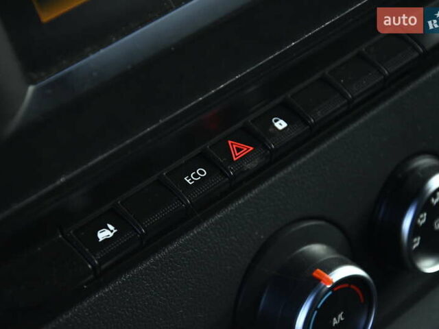 Белый Опель Movano, объемом двигателя 2.3 л и пробегом 283 тыс. км за 16700 $, фото 25 на Automoto.ua