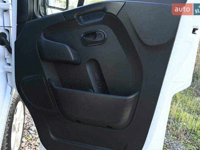 Білий Опель Movano, об'ємом двигуна 2.3 л та пробігом 283 тис. км за 16900 $, фото 37 на Automoto.ua