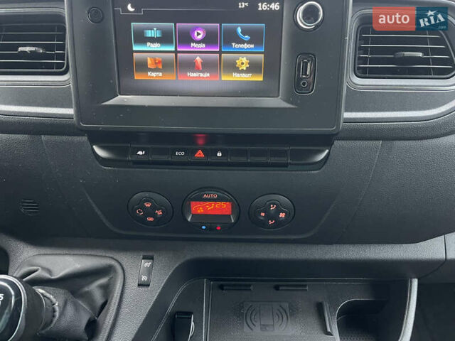 Білий Опель Movano, об'ємом двигуна 2.3 л та пробігом 217 тис. км за 18000 $, фото 23 на Automoto.ua