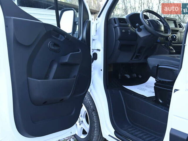 Белый Опель Movano, объемом двигателя 2.3 л и пробегом 283 тыс. км за 16700 $, фото 17 на Automoto.ua