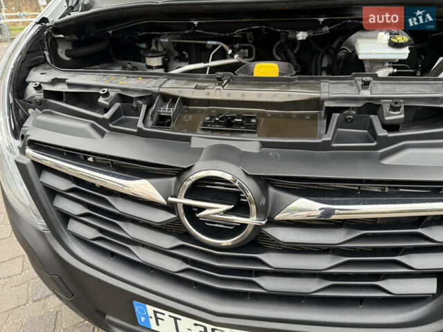 Білий Опель Movano, об'ємом двигуна 0 л та пробігом 156 тис. км за 17400 $, фото 88 на Automoto.ua