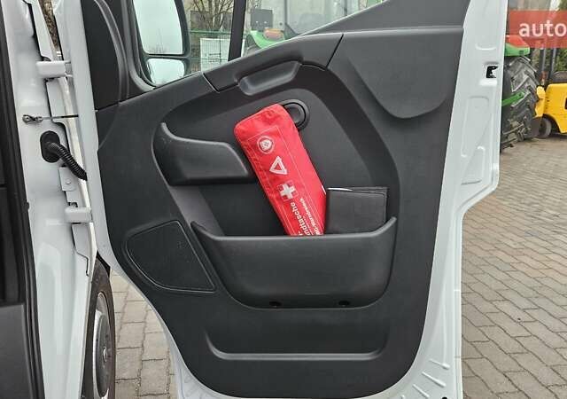 Білий Опель Movano, об'ємом двигуна 2.3 л та пробігом 173 тис. км за 22550 $, фото 43 на Automoto.ua