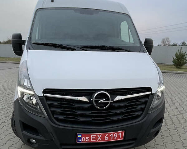 Білий Опель Movano, об'ємом двигуна 2.3 л та пробігом 217 тис. км за 18000 $, фото 2 на Automoto.ua