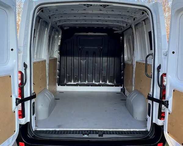 Белый Опель Movano, объемом двигателя 2.3 л и пробегом 143 тыс. км за 16699 $, фото 17 на Automoto.ua