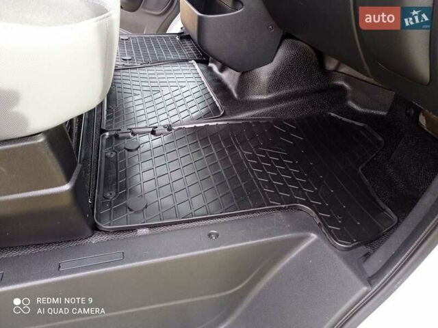 Белый Опель Movano, объемом двигателя 2.3 л и пробегом 203 тыс. км за 17950 $, фото 22 на Automoto.ua