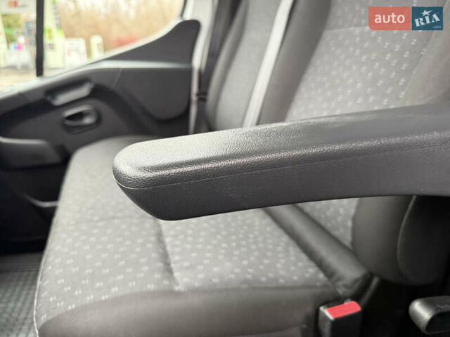 Білий Опель Movano, об'ємом двигуна 0 л та пробігом 156 тис. км за 17400 $, фото 46 на Automoto.ua