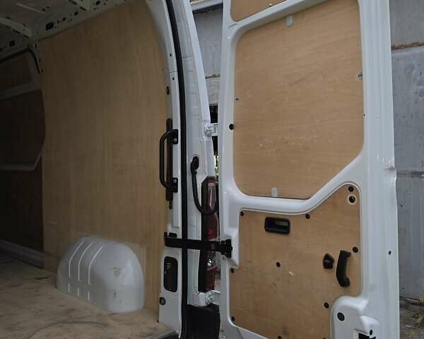 Опель Movano 2020 у Дніпро (Дніпропетровську) на Automoto.ua Білий Опель Movano, об'ємом двигуна 0 л та пробігом 195 тис. км за 18200 $, фото 18 на Automoto.ua